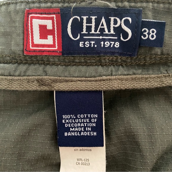 Chaps Men's Olive Green Cargo Shorts Size: 38W - Picture 5 of 11